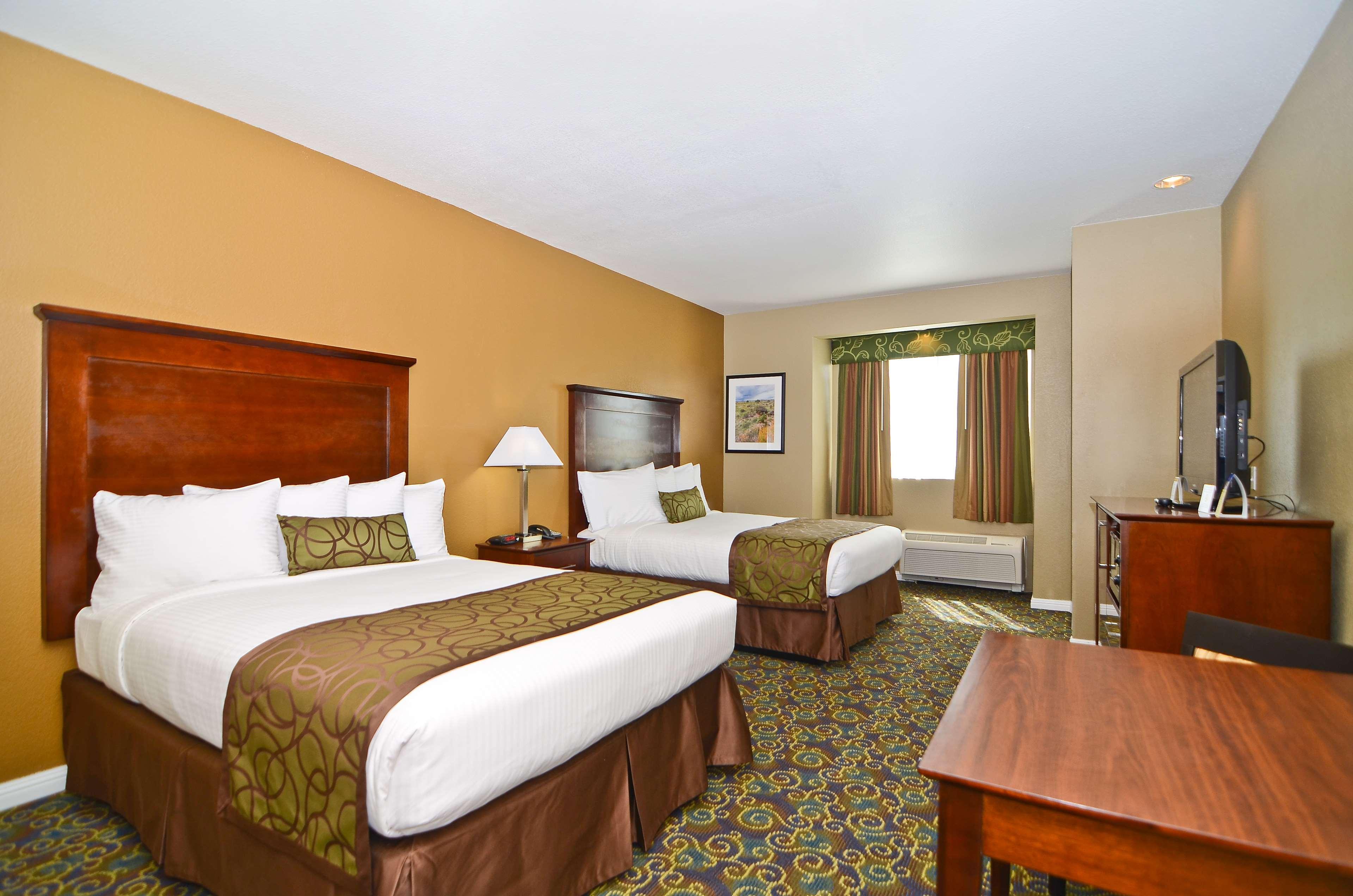Best Western California City Inn & Suites Стая снимка