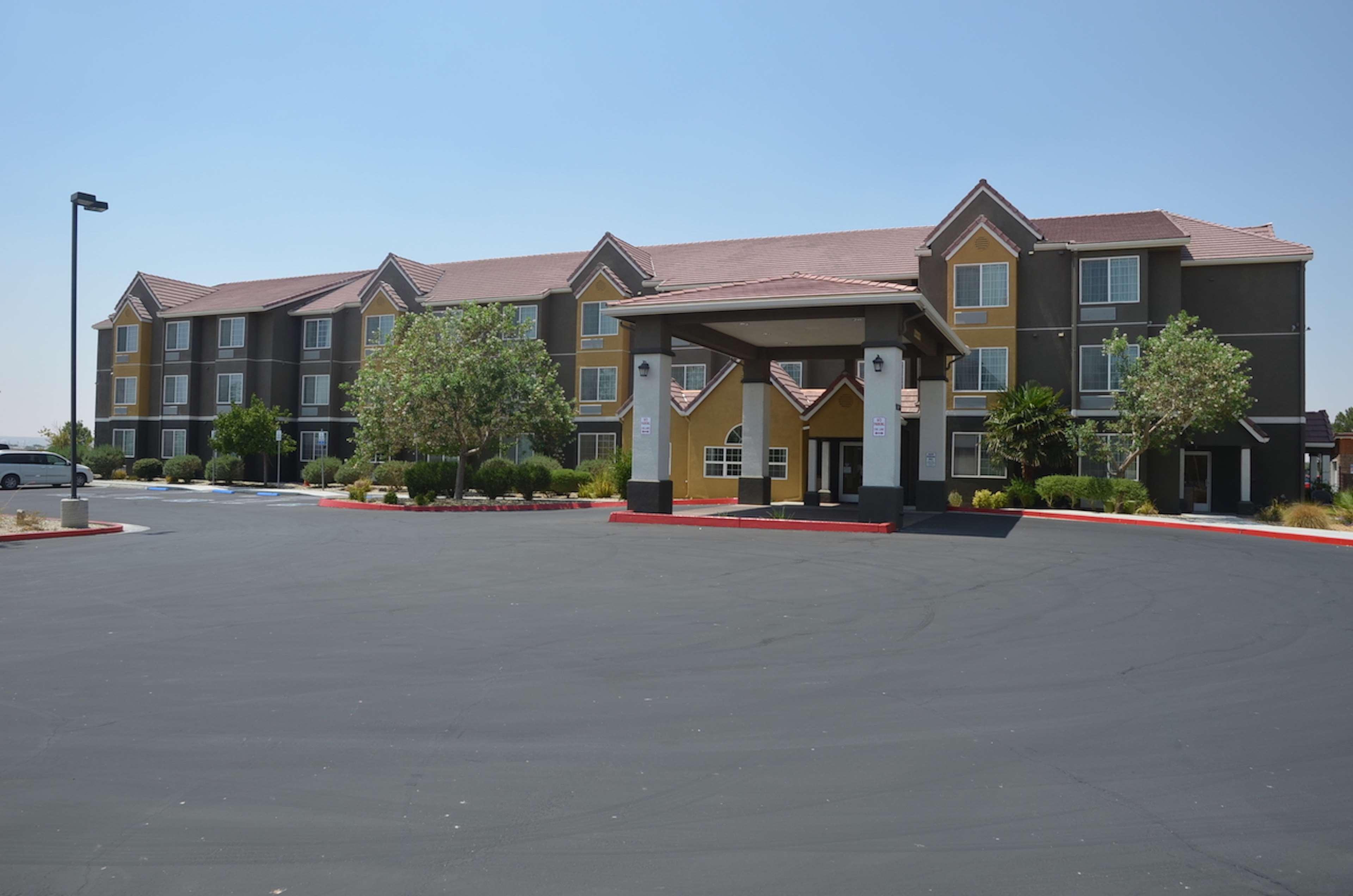 Best Western California City Inn & Suites Екстериор снимка
