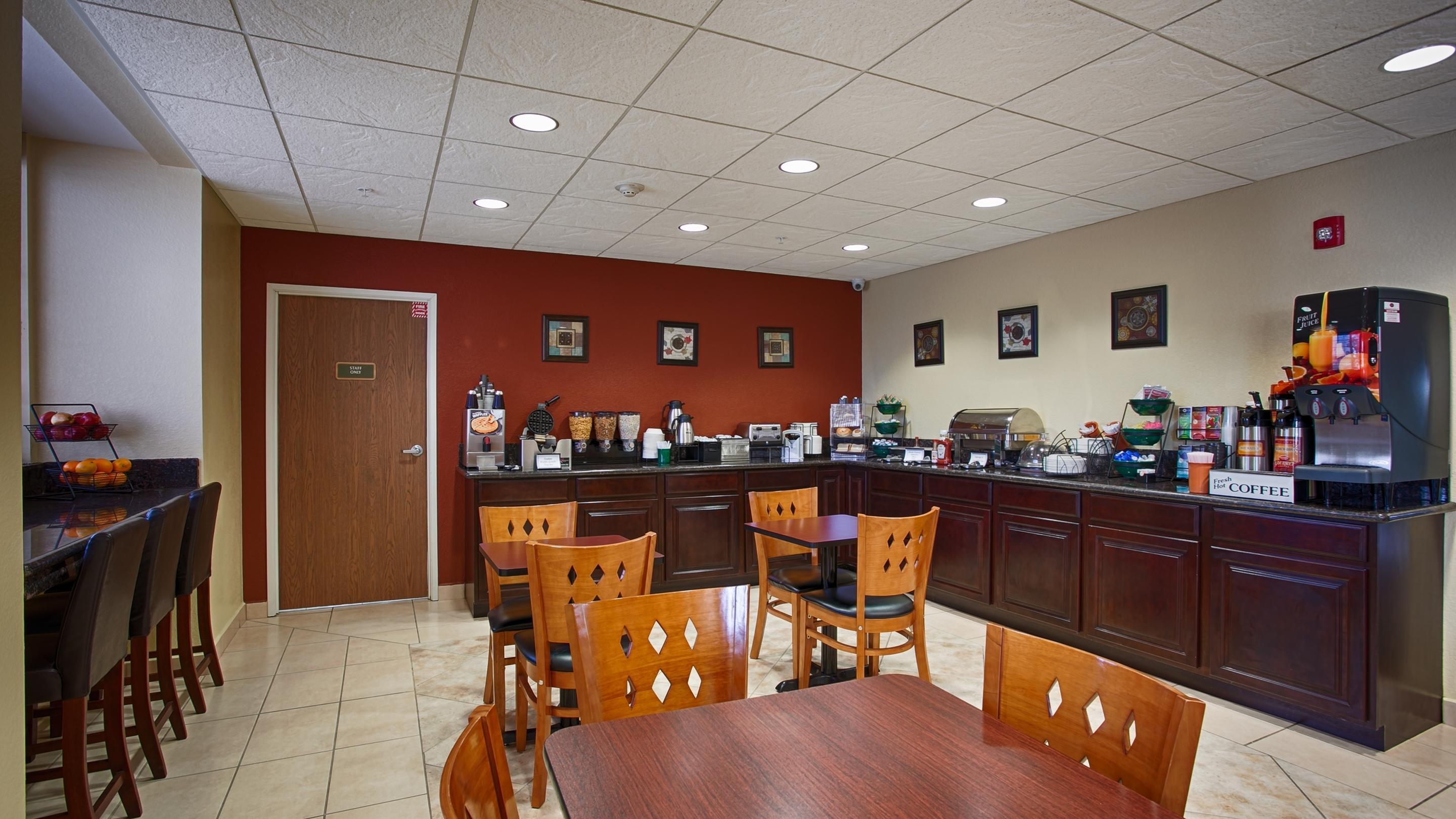 Best Western California City Inn & Suites Екстериор снимка