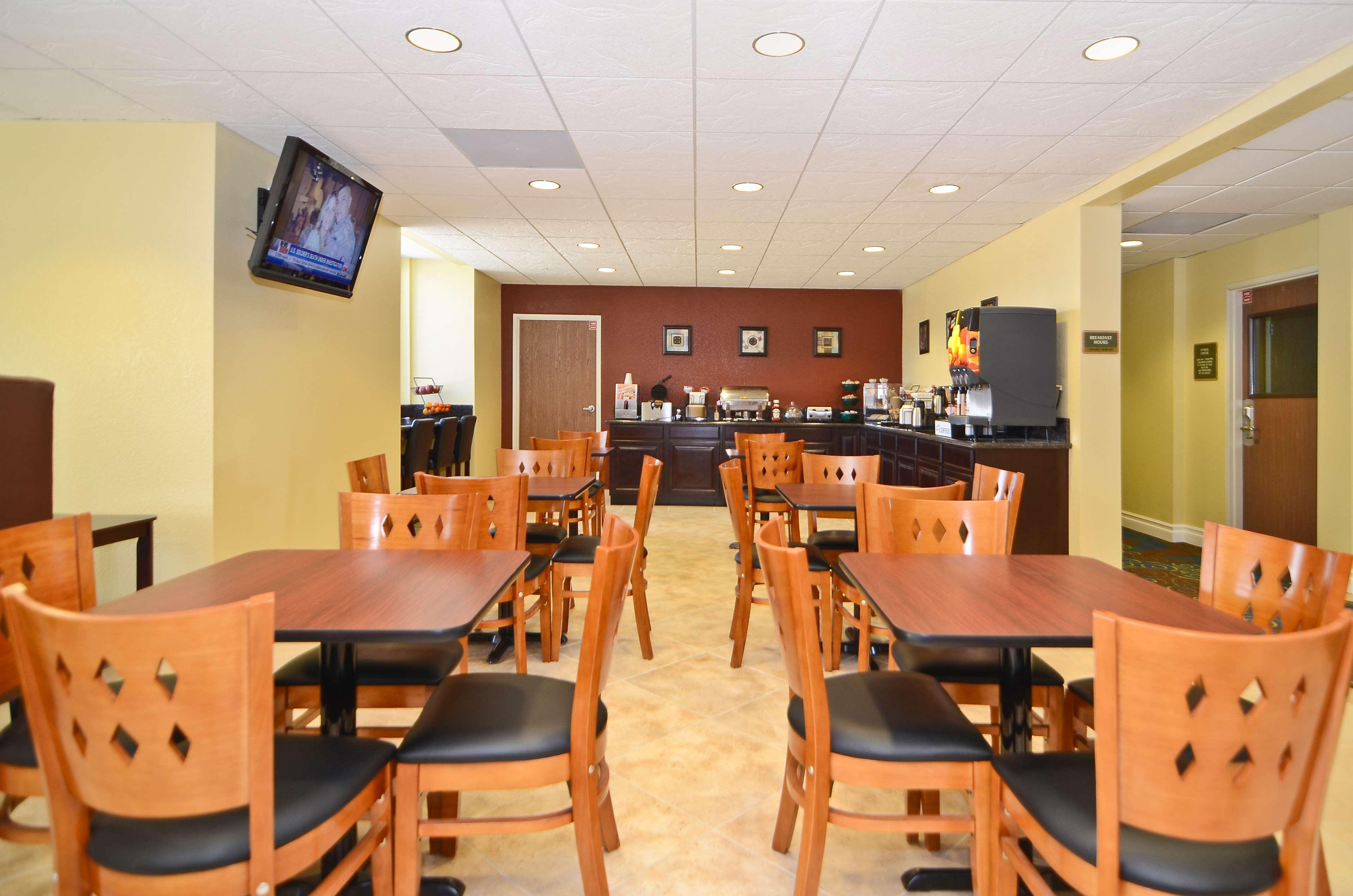Best Western California City Inn & Suites Екстериор снимка