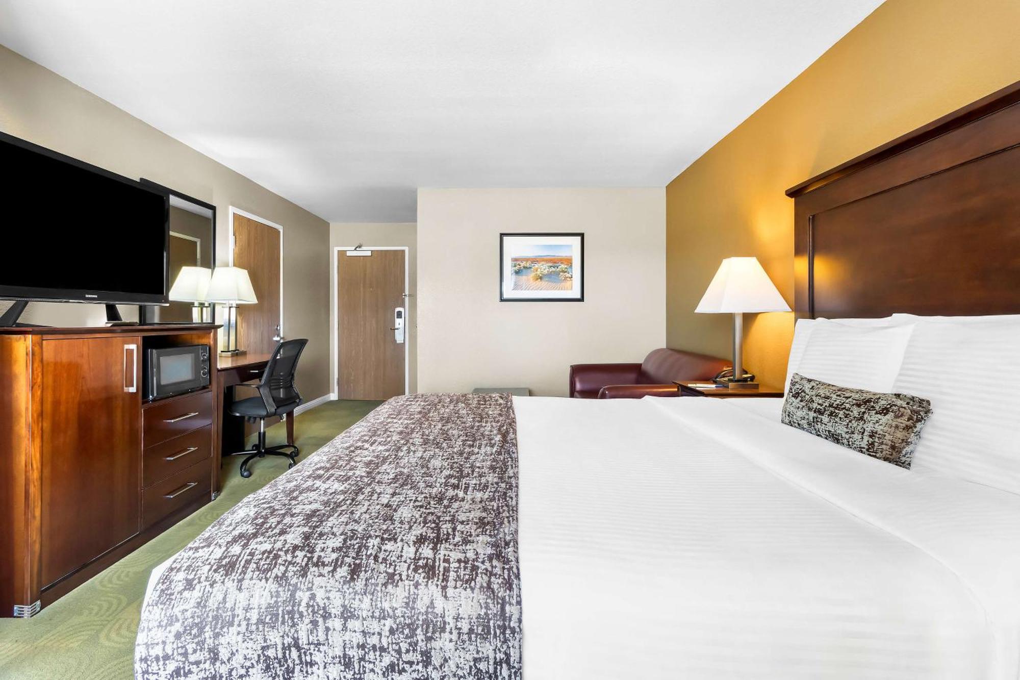 Best Western California City Inn & Suites Екстериор снимка