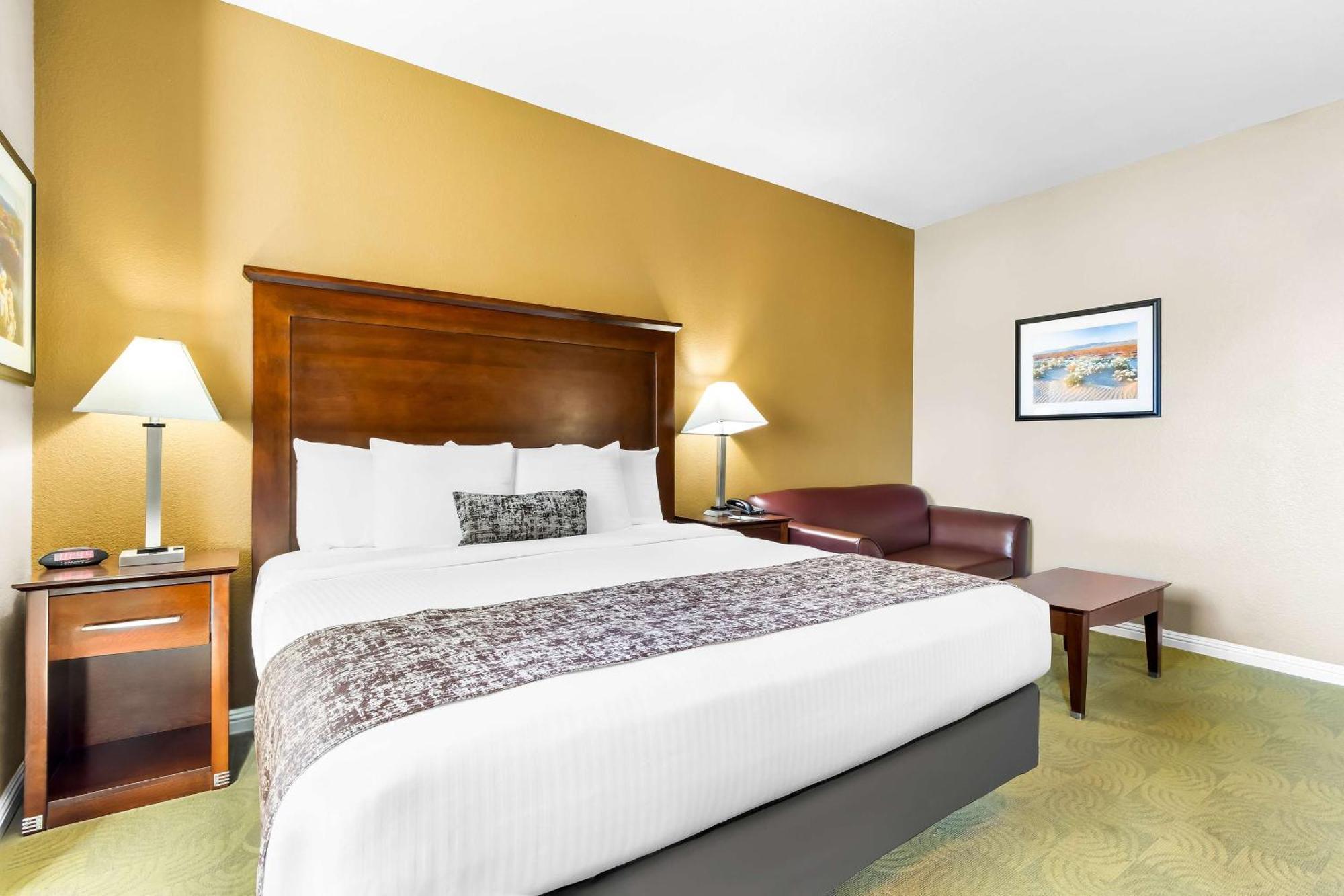 Best Western California City Inn & Suites Екстериор снимка