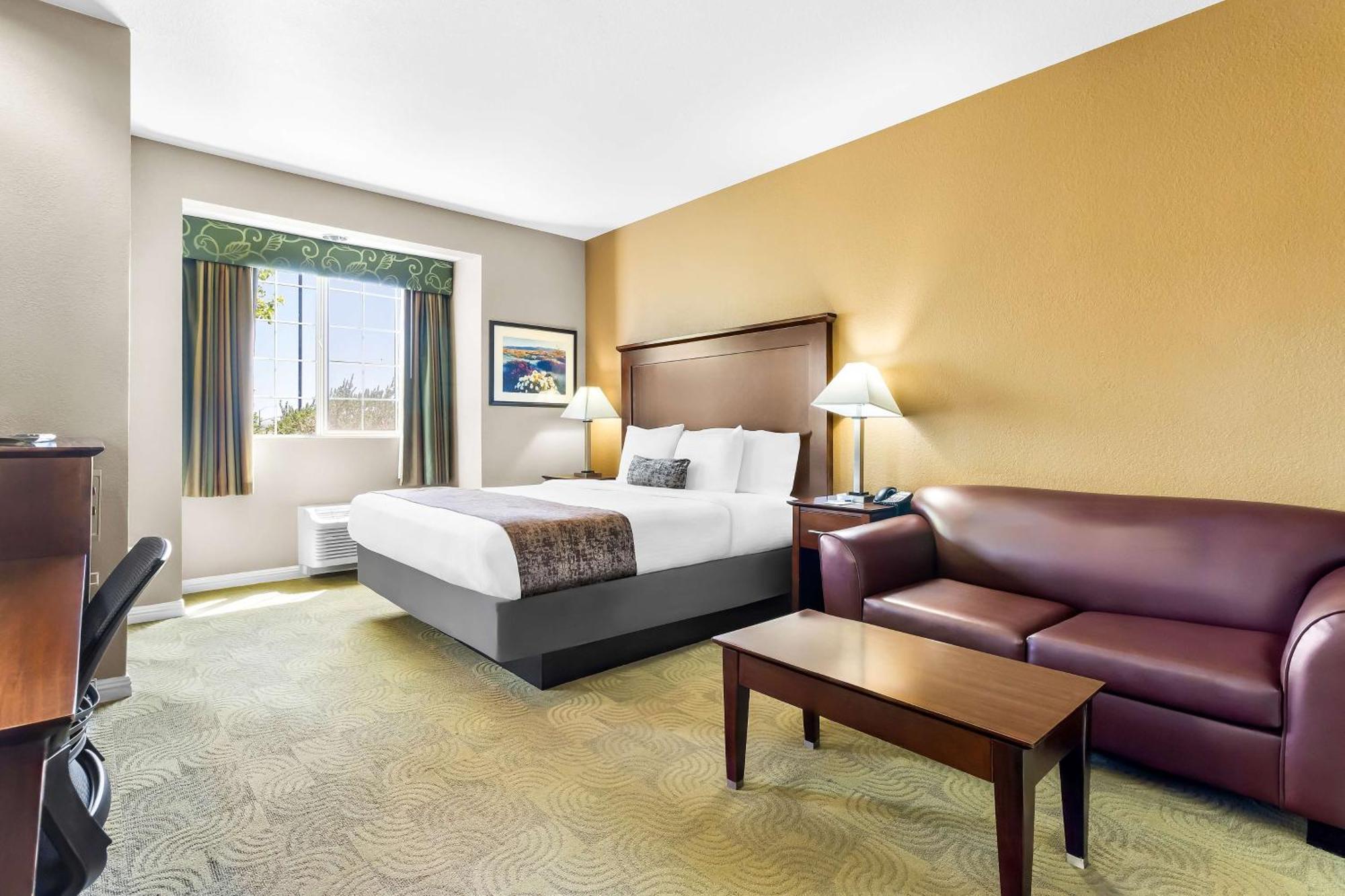 Best Western California City Inn & Suites Екстериор снимка