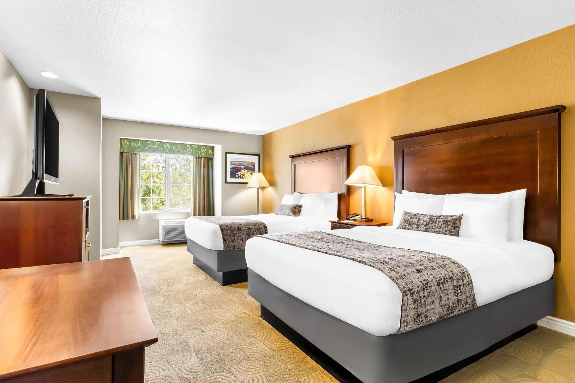 Best Western California City Inn & Suites Екстериор снимка