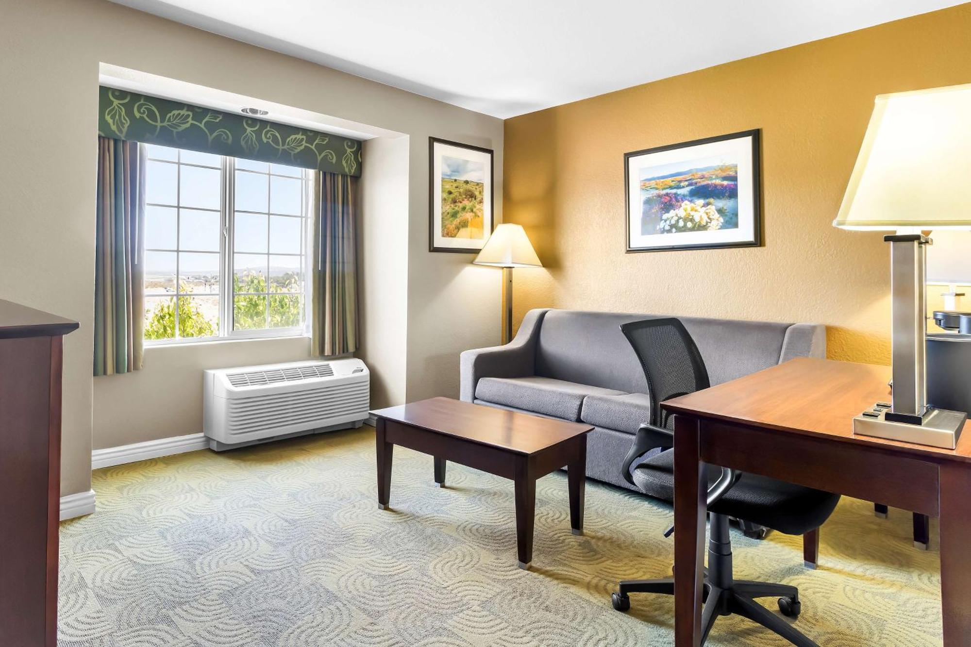 Best Western California City Inn & Suites Екстериор снимка