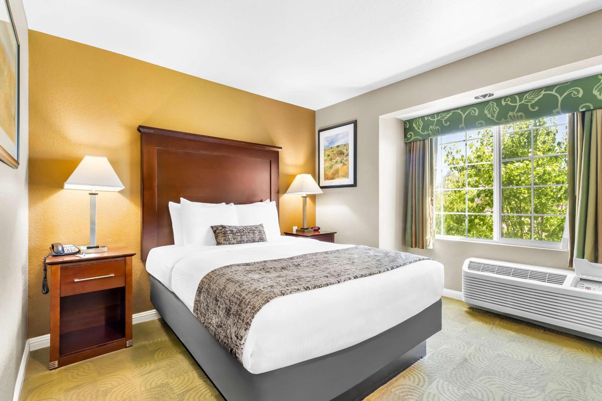 Best Western California City Inn & Suites Екстериор снимка