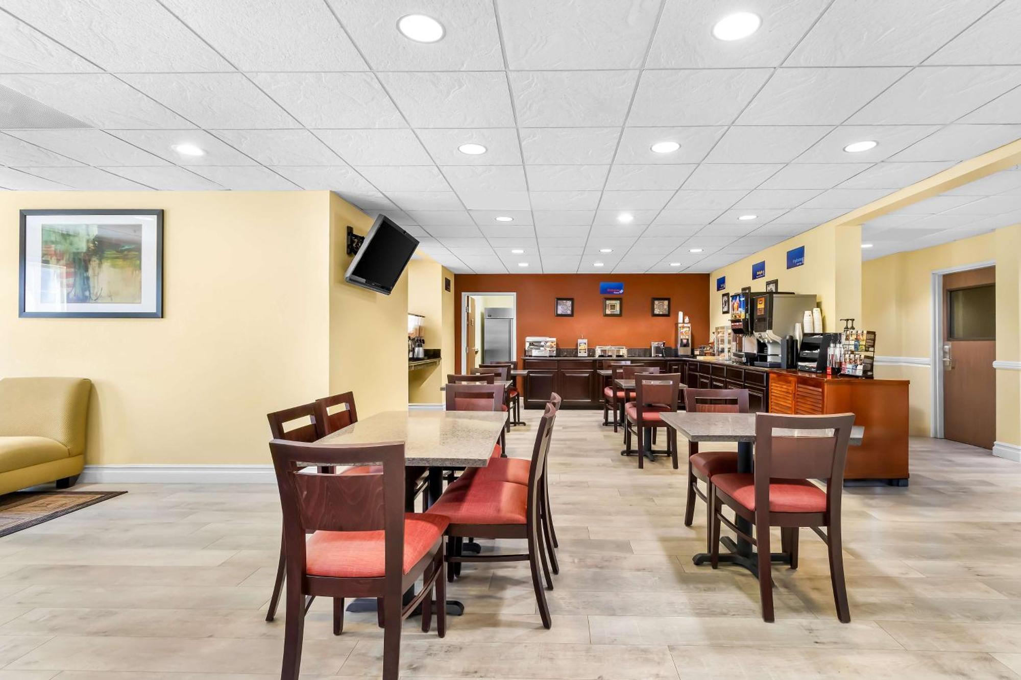 Best Western California City Inn & Suites Екстериор снимка