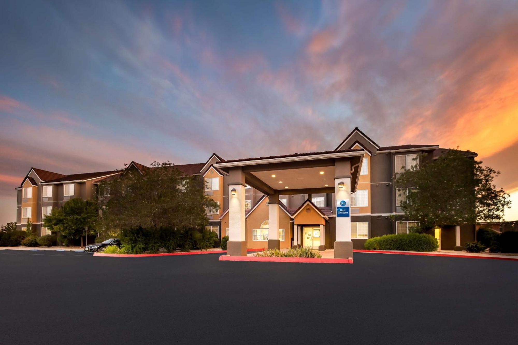 Best Western California City Inn & Suites Екстериор снимка