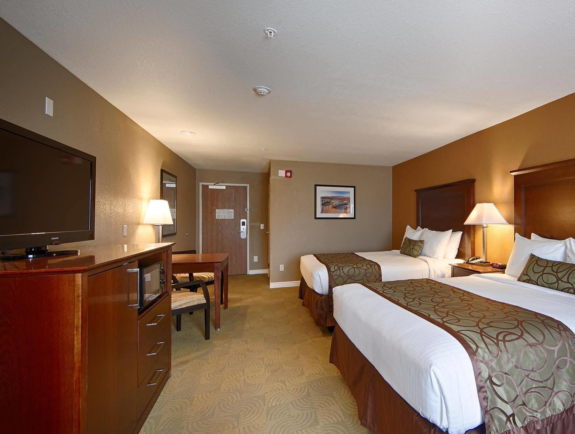 Best Western California City Inn & Suites Екстериор снимка